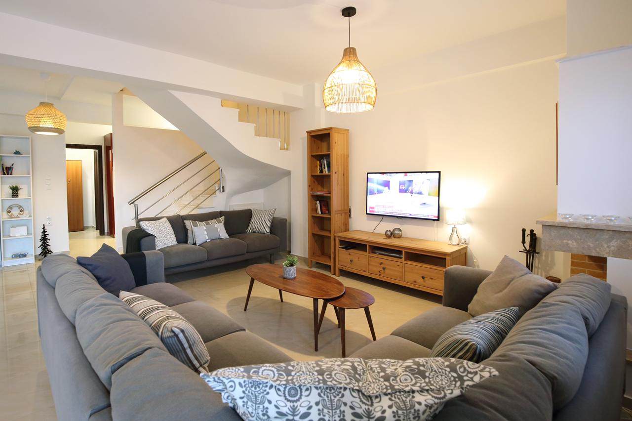 Villa 1 Interior