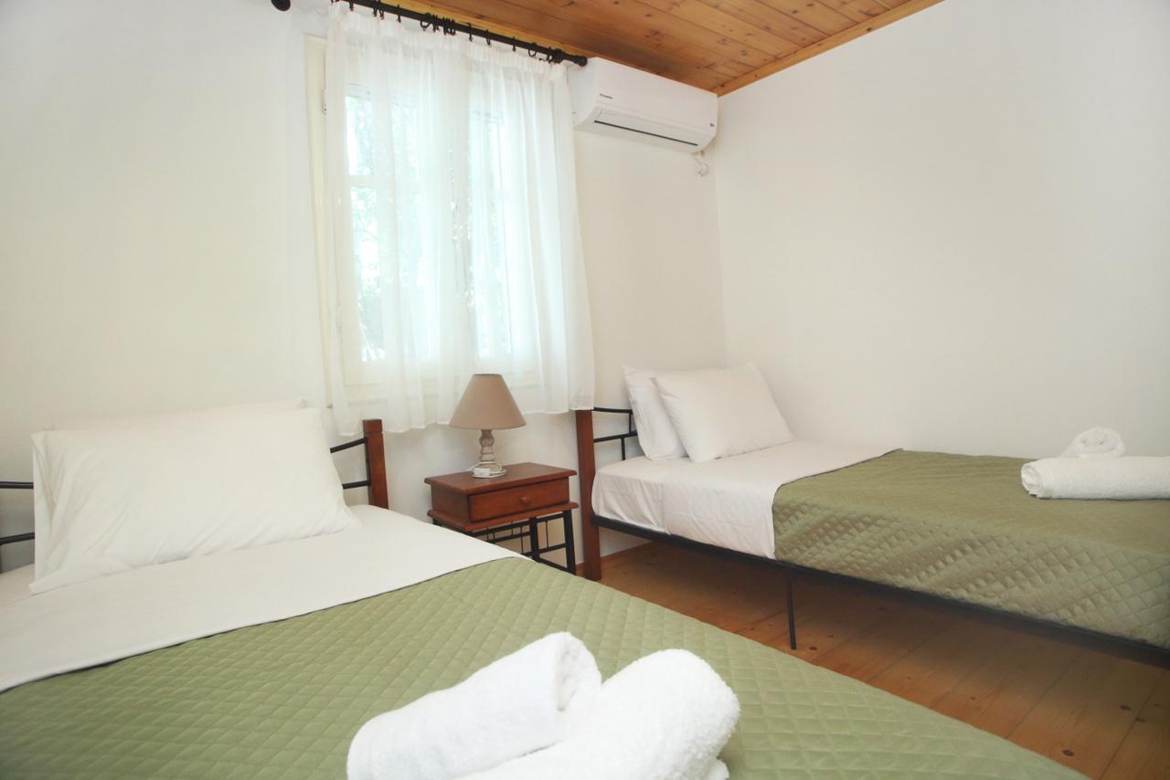Villa 2 Interior