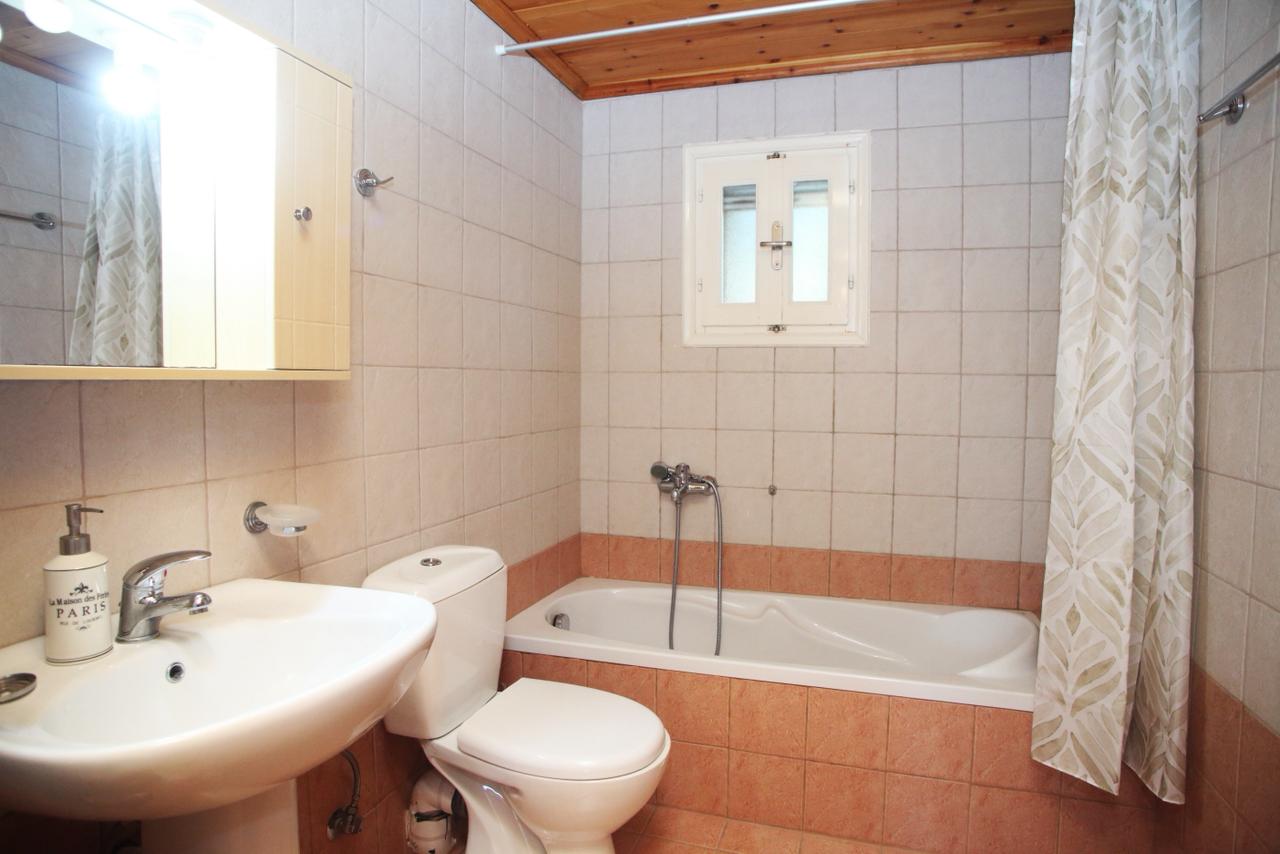 Villa 2 Interior