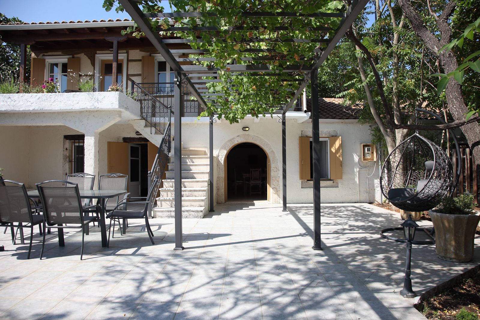 Villa 2 Interior