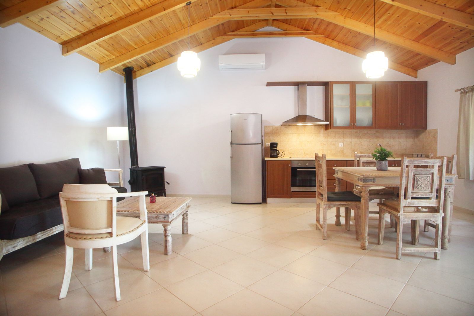 Villa 4 Interior