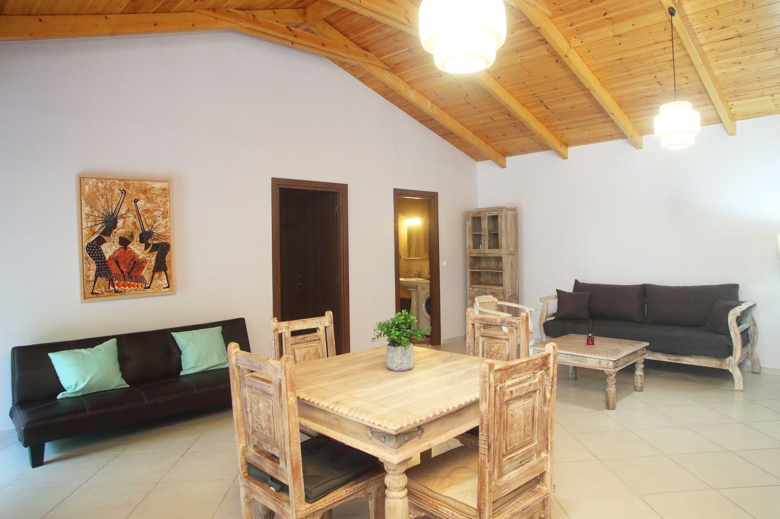 Villa 4 Interior